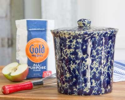 Covered Crock Senior Blue Agate