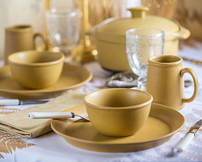 Classic Dinnerware 3-Piece Set Element Gold